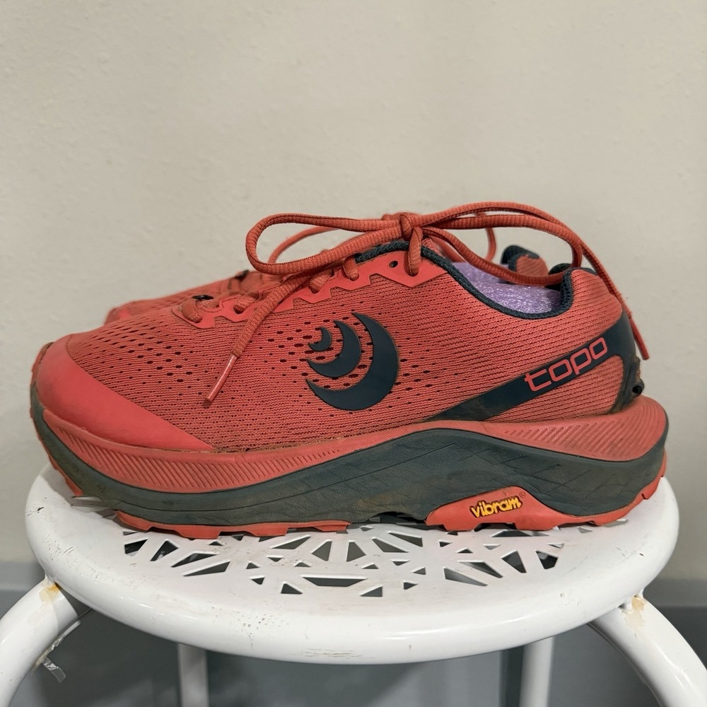 Topo Athletic Womens Ultraventure 3 Red Running Shoes Sneakers Size 7.5